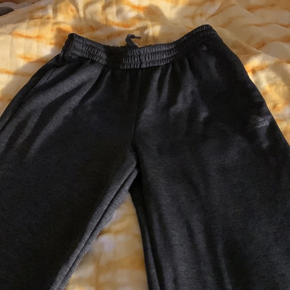 COPY - LADIES ADIDAS WIDE LEG SWEATS - Picture 6 of 8